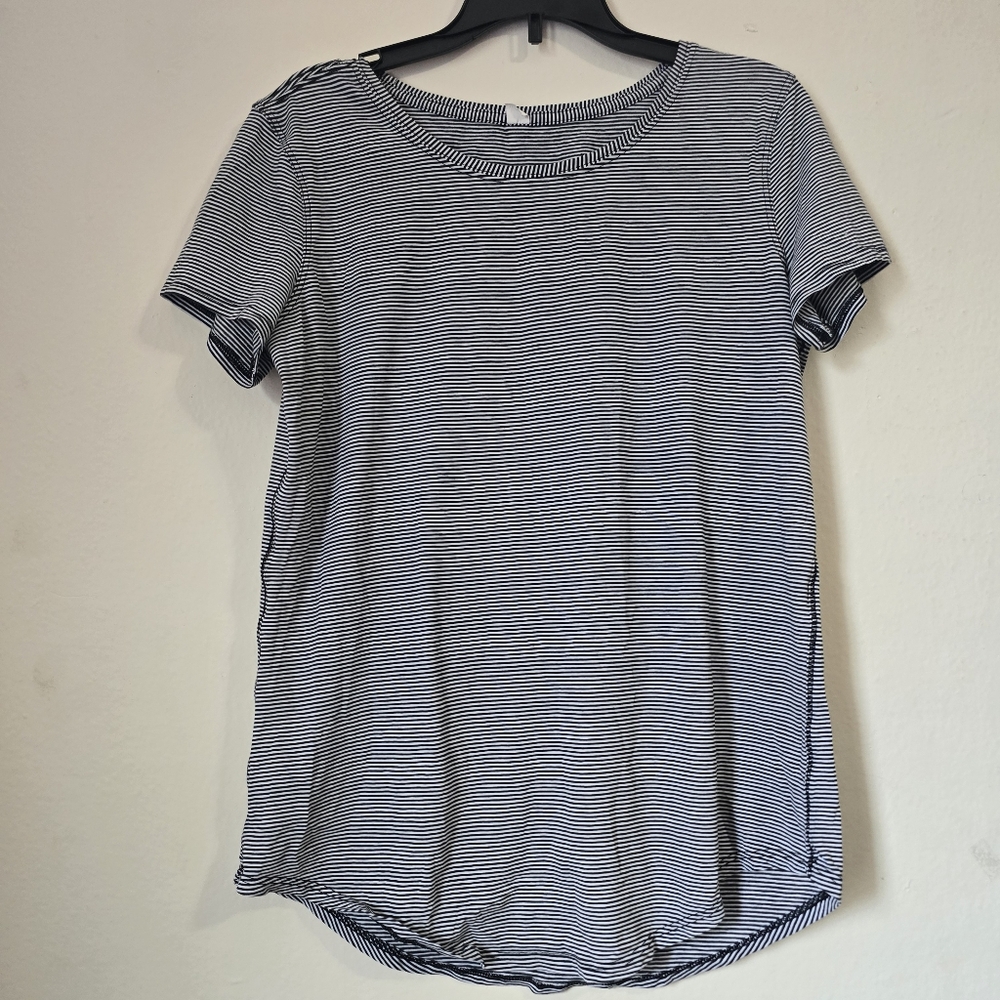 Lululemon Shirt Size 4